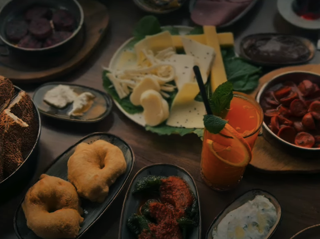 Serpme Kahvaltımızın Tadını Çıkarın